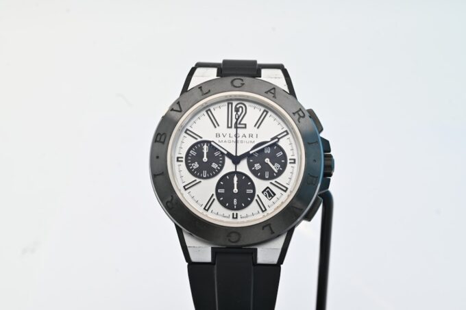 Bulgari Diagono Magnesium Chronograph Box&Paper ref: DG42SMCCH- 593