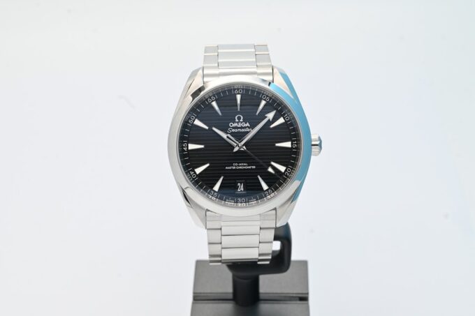 Omega Seamaster Aqua Terra Box & Papers Top Condition - 1001